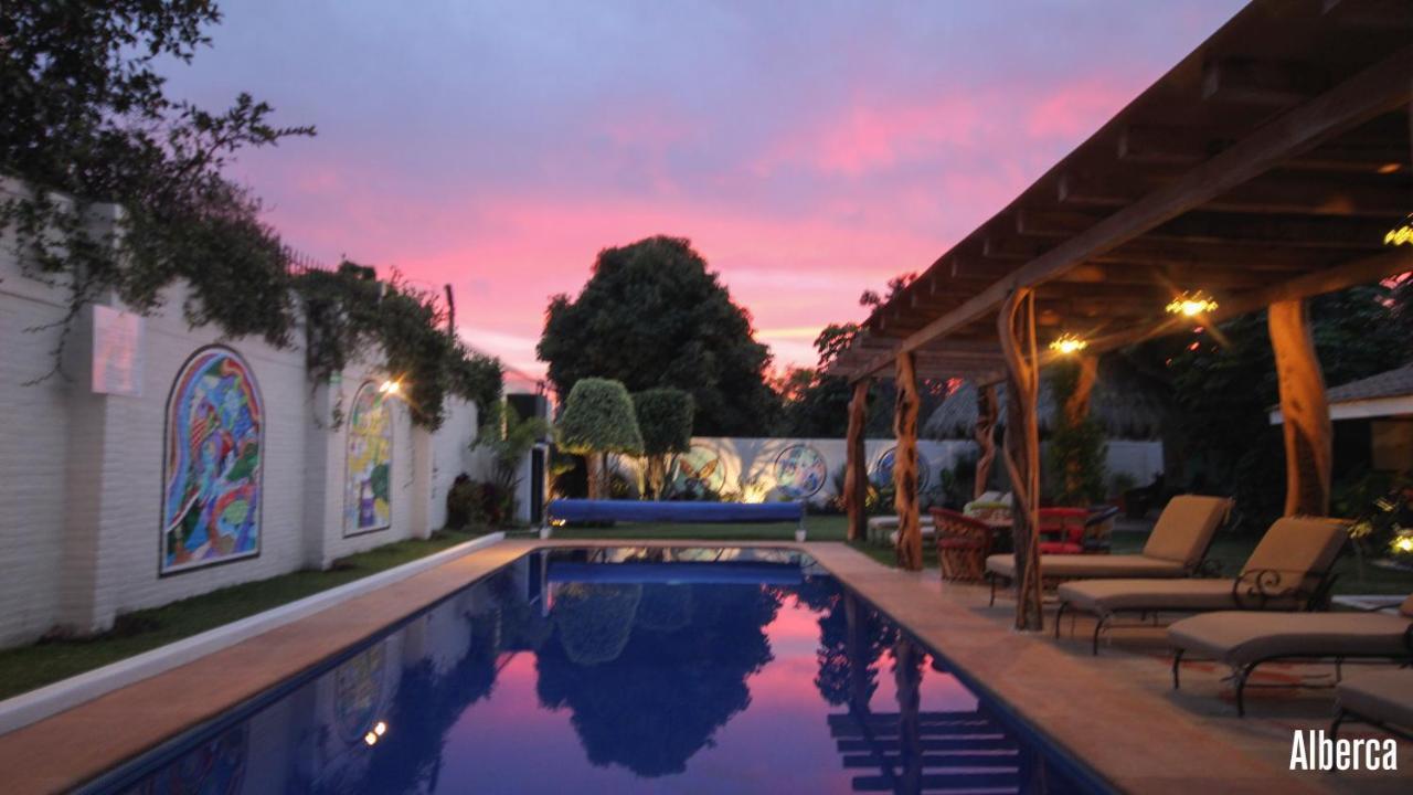 Hotel Boutique Casa Copal Ахихик Экстерьер фото